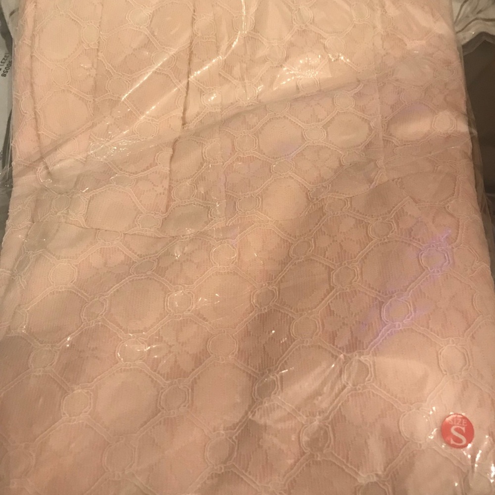 NWT light peach dress - Picture 5 of 7
